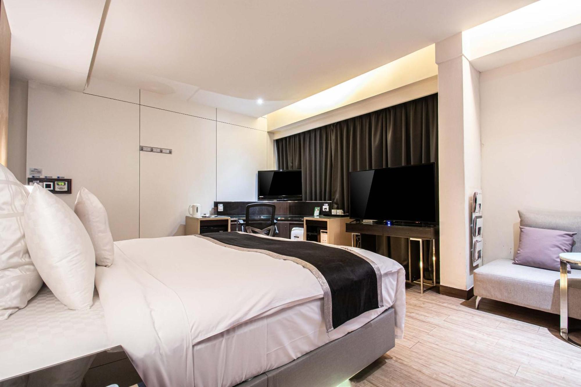 168 Motel-Hsinchu מראה חיצוני תמונה