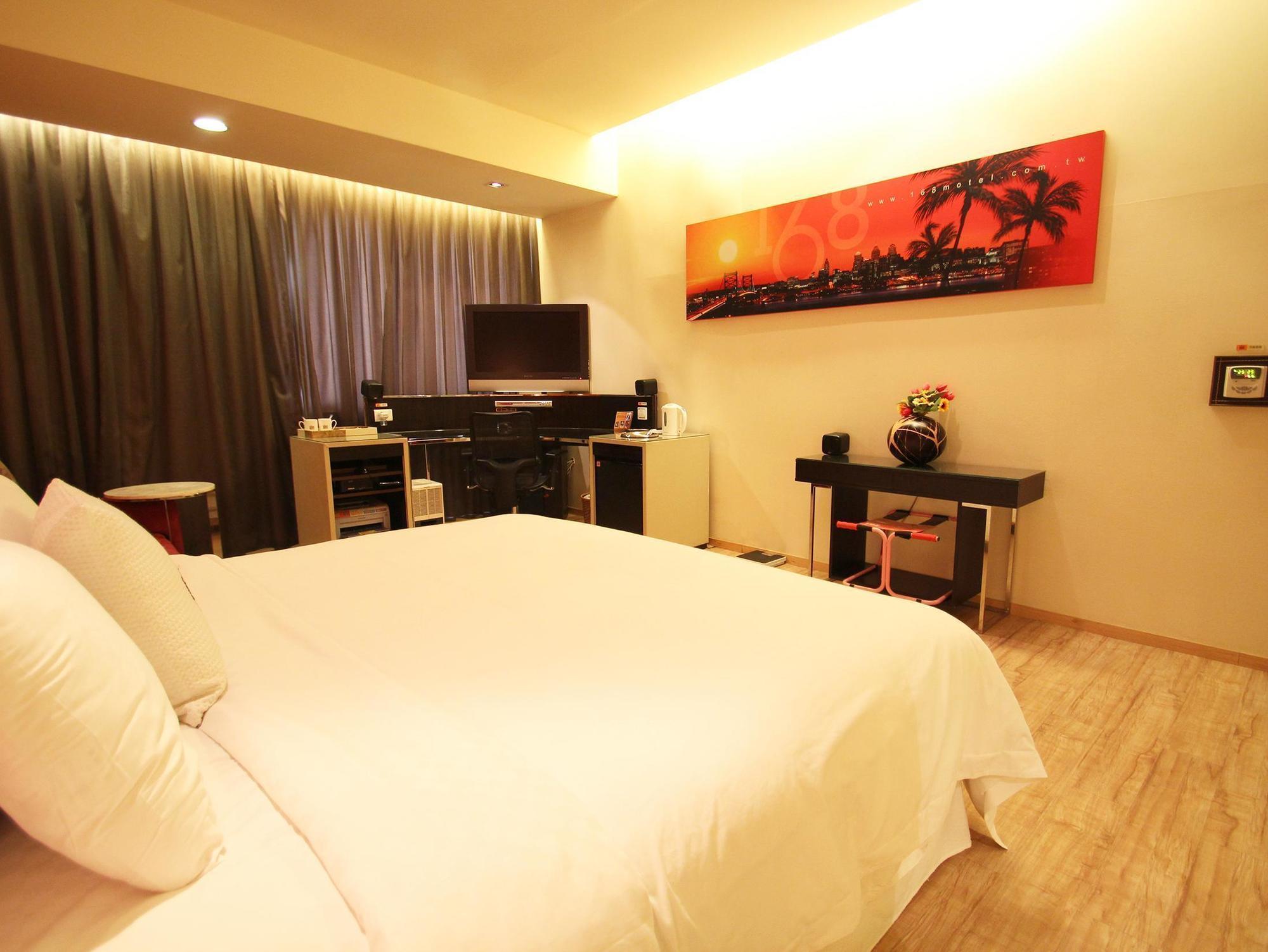 168 Motel-Hsinchu מראה חיצוני תמונה